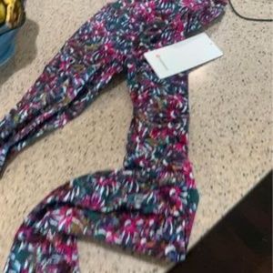 Size 0! Lulu leggings brand new with tag on